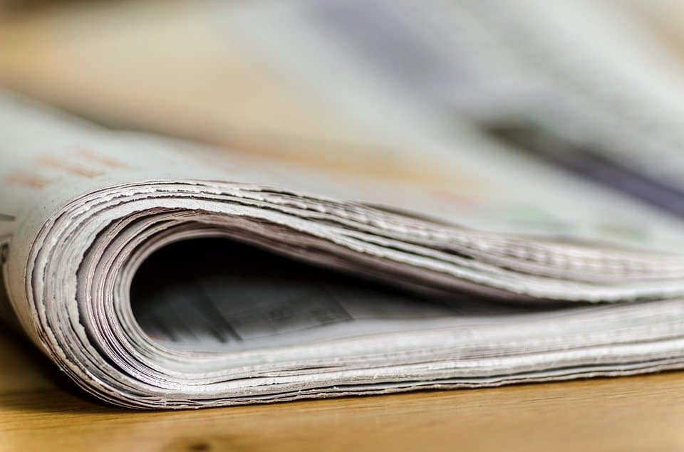 newspapers-444448_960_720